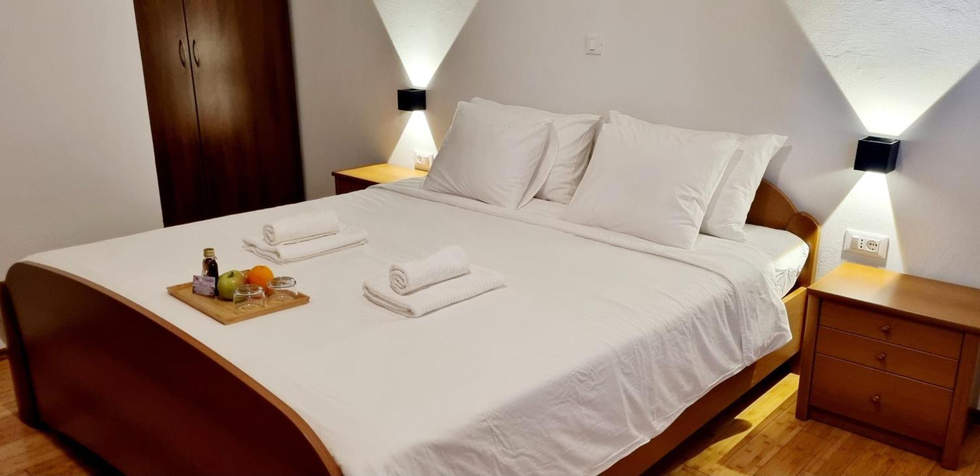 Nadija Rooms 冯塔纳 外观 照片