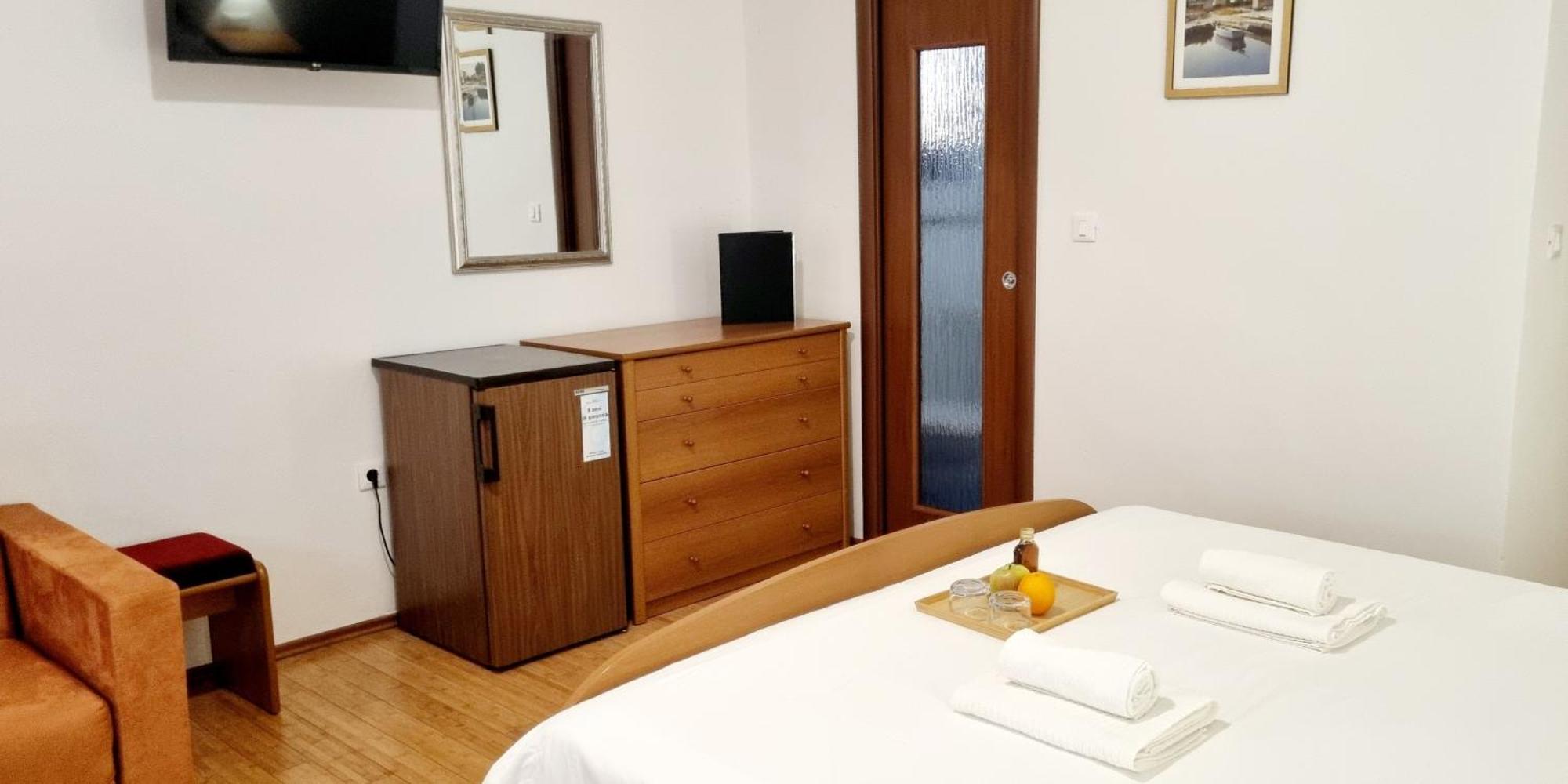 Nadija Rooms 冯塔纳 外观 照片